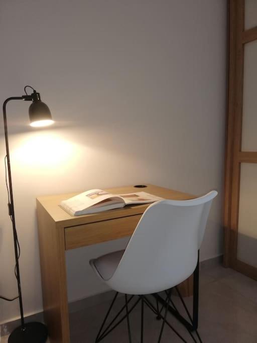 Brio Luxurious Urban Stay In Heraklio,Wifi,Αc Heraklion  Bagian luar foto